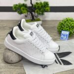 Zapatilla Adidas Blanco y Negro Stan Smith