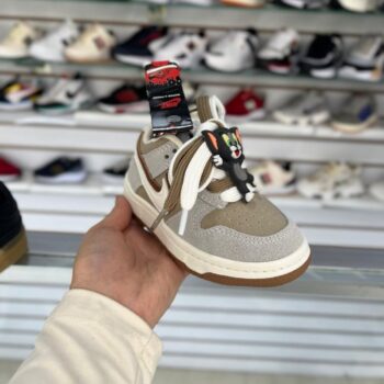 Tenis Gris-Beige Nike Tom