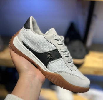 Zapatilla Casual Dama Crema Negra Texturizada