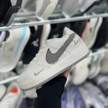 Zapatilla Nike Force One Gris