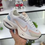 Zapatilla Nike TL Blanco y Rosa