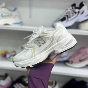 Zapatilla New Balance 530 Crema Cafe