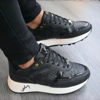 Zapatilla Velez Texturizada Negra