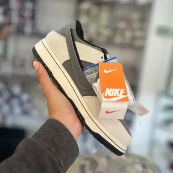 Tenis Nike Gris Hueso