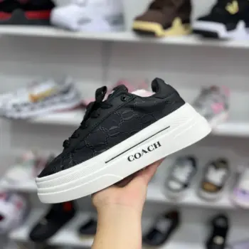 Zapatilla Coach Negro y Blanco Relieve