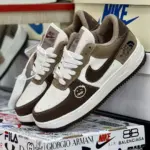 Zapatilla Nike Supreme Cafe y Blanco