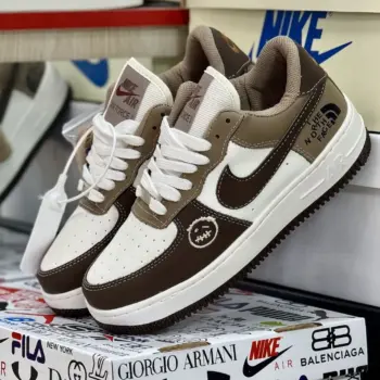 Zapatilla Nike Supreme Cafe y Blanco