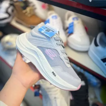 Zapatilla Skechers Gris y Rosa