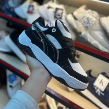 Tenis Puma Negro y Blanco Suela Inyectada