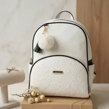 Morral Casual Dama Pompon Blanco y Negro