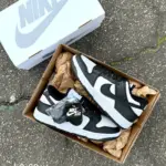 Zapatilla Unisex Nike Sb Negro y Blanco