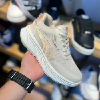 Zapatilla Puma Beige Dorado y Blanco