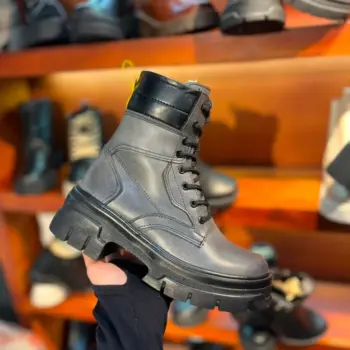 Botin Gris y Negro con Cordones