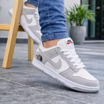 Zapatilla Unisex Nike The North Face Gris y Blanco